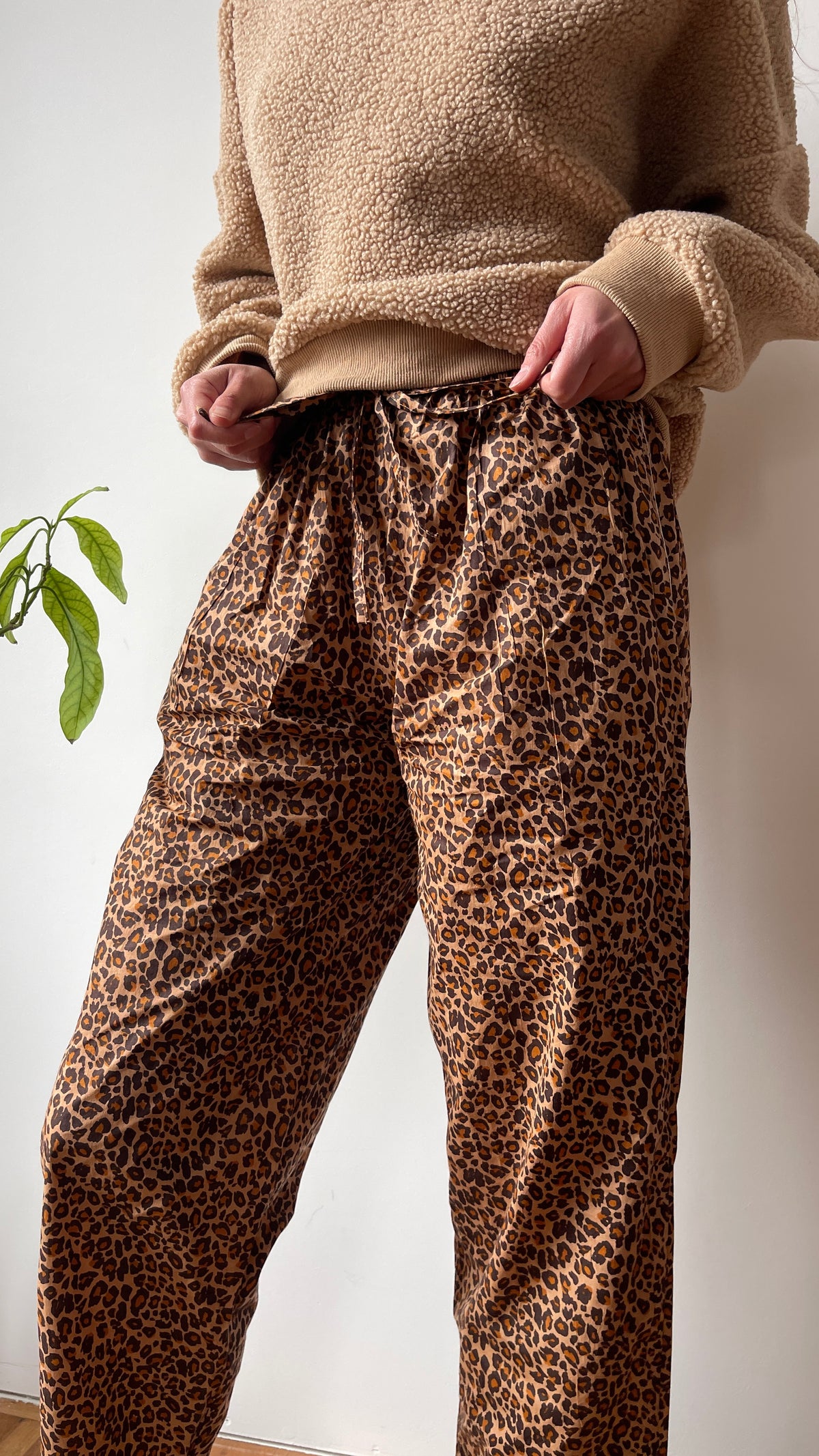 Pyjama pantalon Hari imprimé léopard