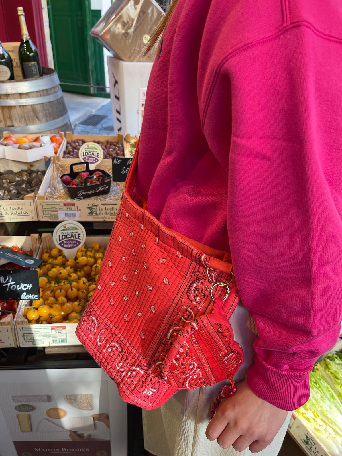 grigri-porte-cle-personnalisable-bandana-rouge-et-bandana-rose-kama-collection-bandana-bloom-coton-block-print