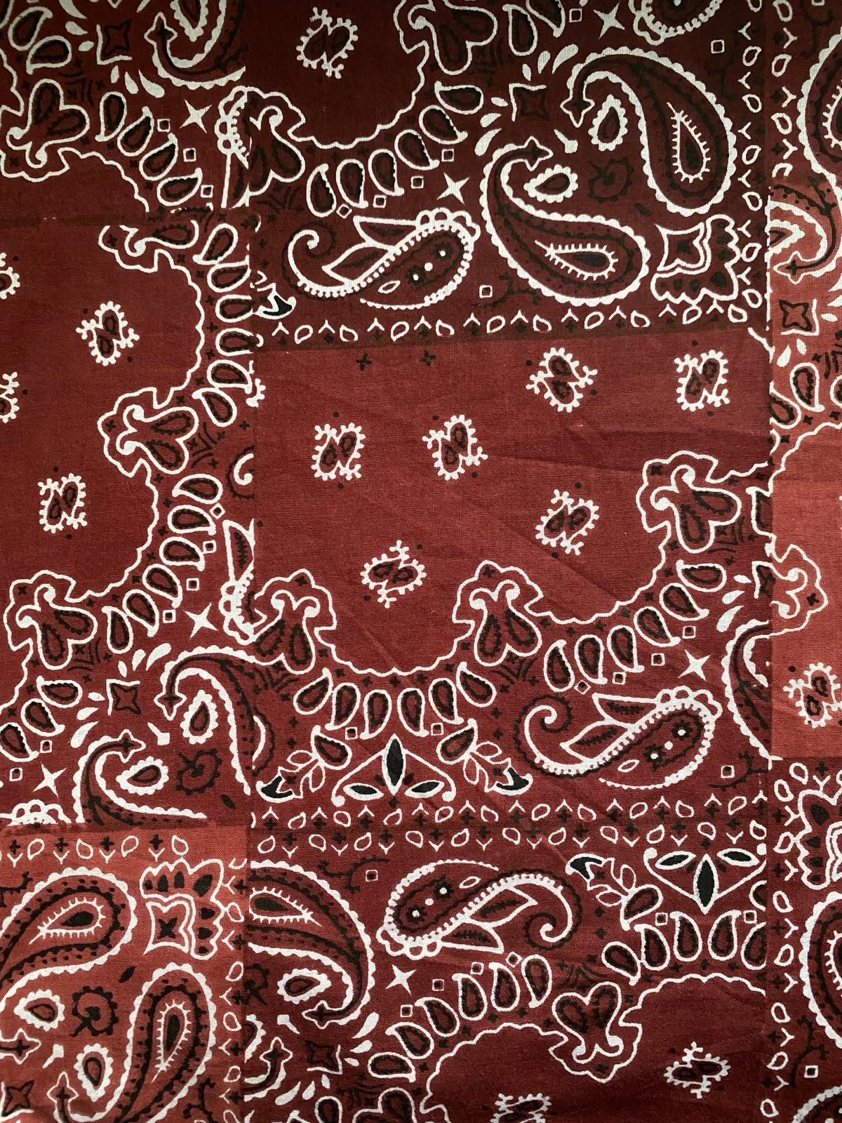 Pyjama pantalon Hari imprimé patchwork bandana bordeaux