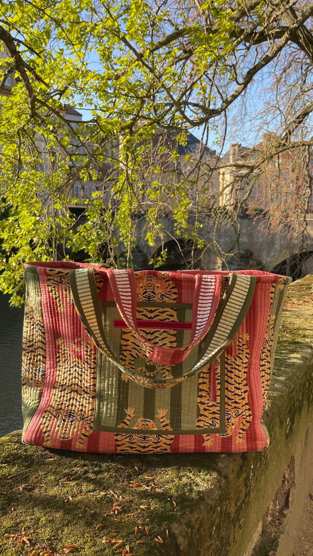 Maxi cabas matelassé et réversible Ravi