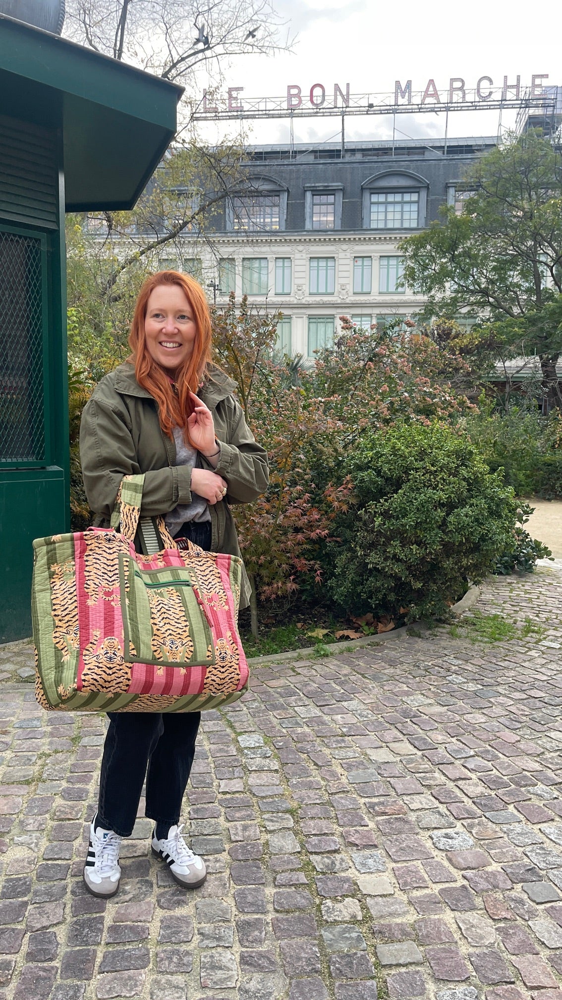 Maxi cabas Ravi matelassé et réversible, fond déperlant, poches zippées, blockprint Inde, confection française