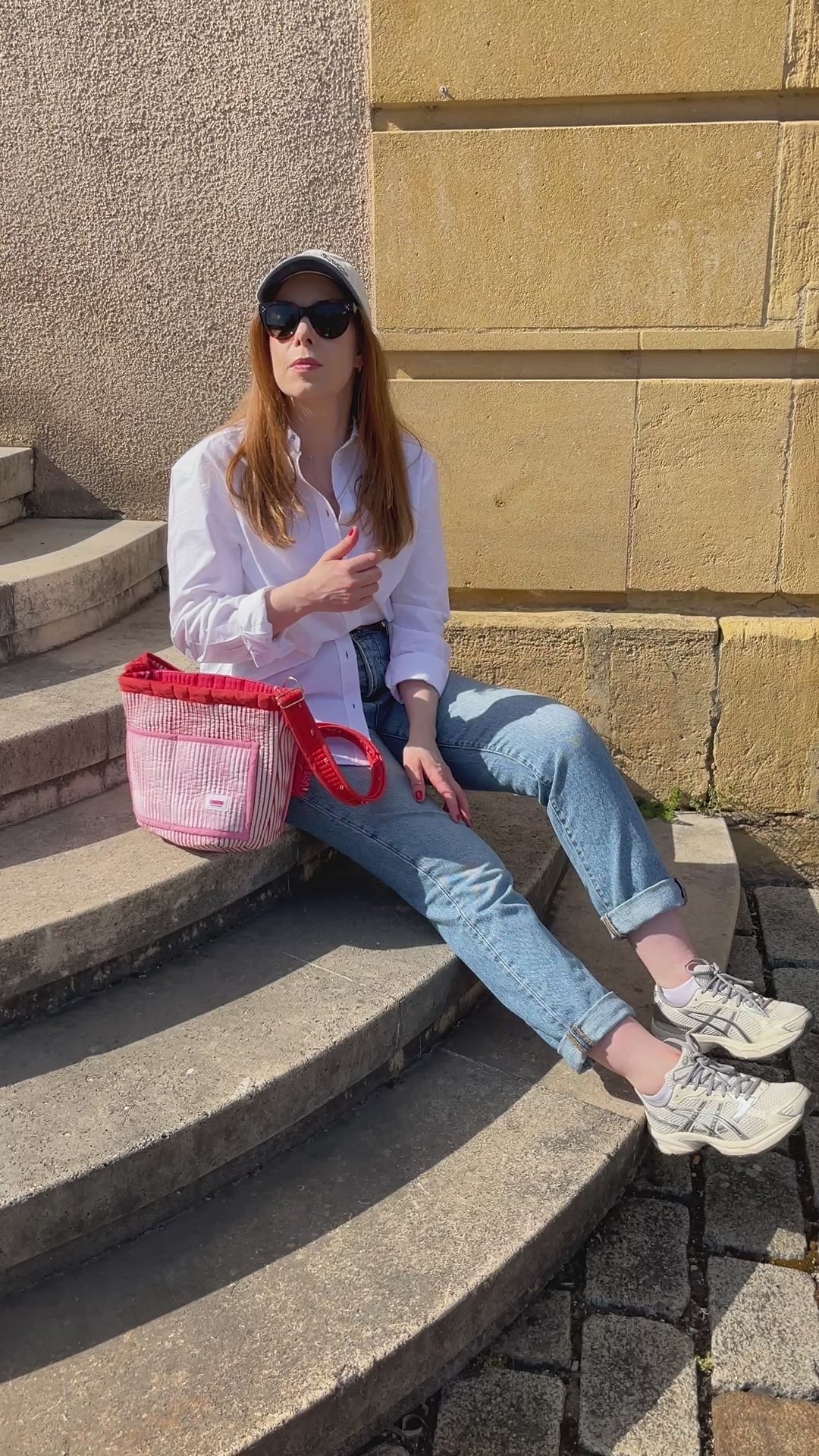 sac-seau-pochette-et-bourse-3-en-1-reversible-avi-bandana-rouge-coton-matelasse-block-print-collection-bandana-bloom-confection-francaise