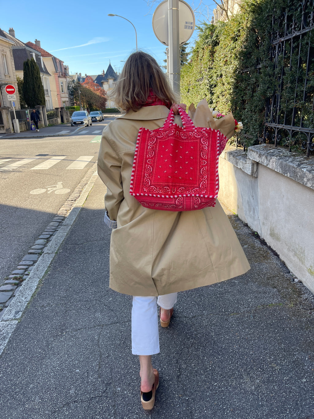 tote-bag-bandana-rose-et-rouge-reversible-larges-rayures-roses-et-rouges-coton-matelasse-collection-bandana-bloom